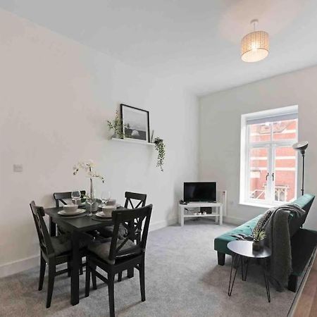 Town Center Apartment In Bishops Stortford Birchanger Esterno foto